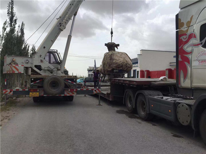 张湾区狭窄场地（如小区、车间）适合用哪种吊车？
